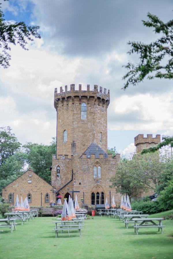 Castle At Edgehill Hotel Banbury Exterior photo