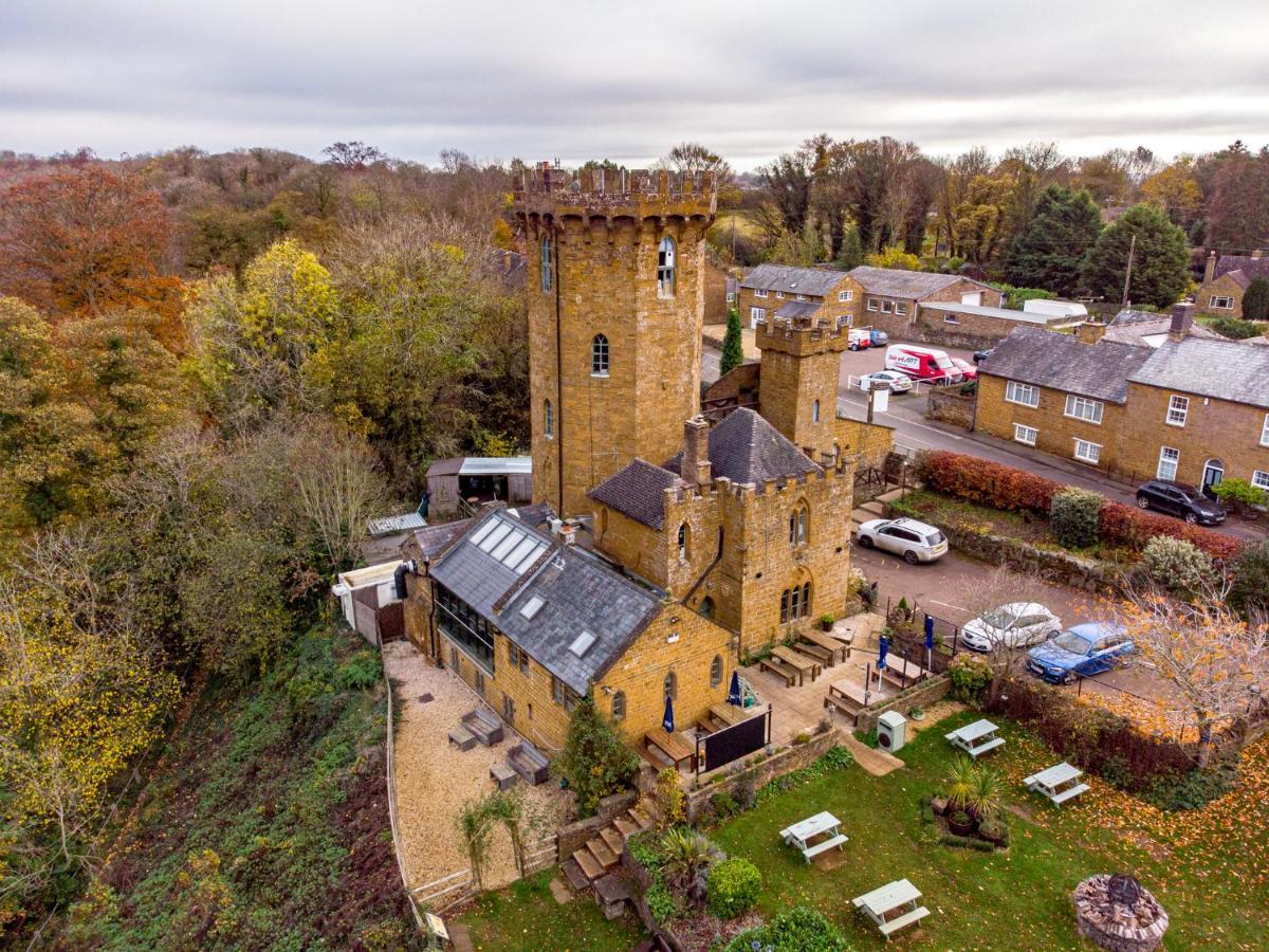 Castle At Edgehill Hotel Banbury Exterior photo